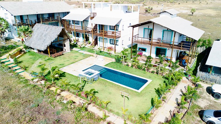 Chalé em Condomínio - Vista Mar - Hidro e Piscina