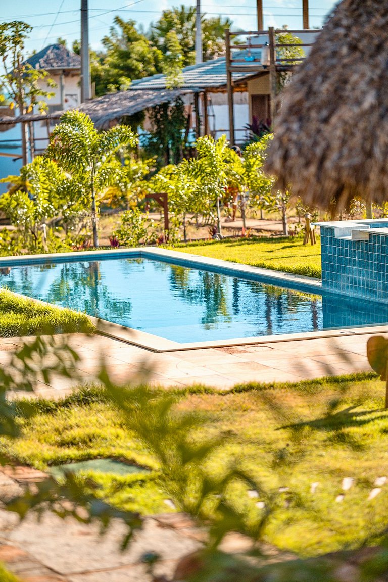 Chalé em Condomínio - Vista Mar - Hidro e Piscina